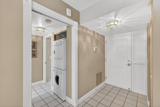 3400 N Ocean Drive 1706, Singer Island, FL 33404