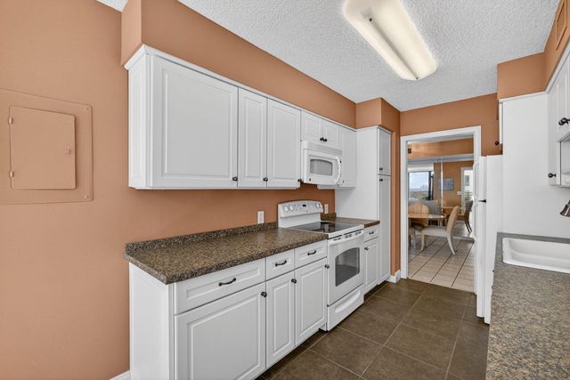 3400 N Ocean Drive 1706, Singer Island, FL 33404