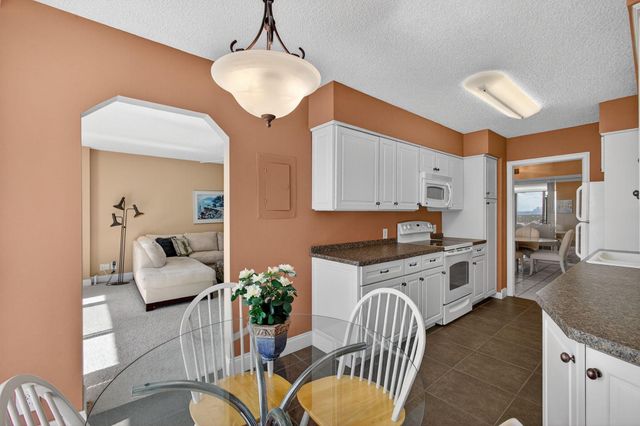 3400 N Ocean Drive 1706, Singer Island, FL 33404