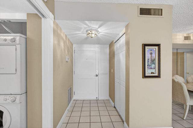 3400 N Ocean Drive 1706, Singer Island, FL 33404