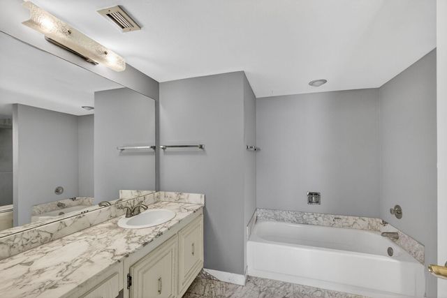 3400 N Ocean Drive 1706, Singer Island, FL 33404