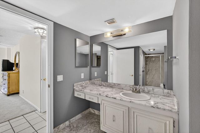 3400 N Ocean Drive 1706, Singer Island, FL 33404