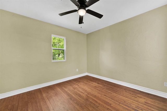 1149 NW Oak Ave, Lawton, OK 73507