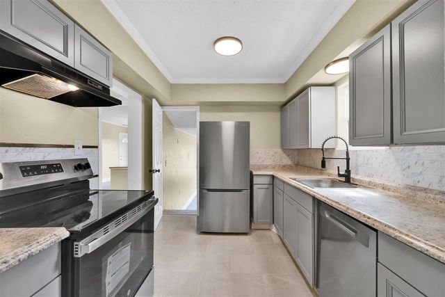 1149 NW Oak Ave, Lawton, OK 73507