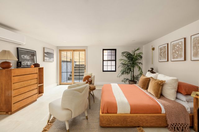 69 CLERMONT Avenue, New York City, NY 11205