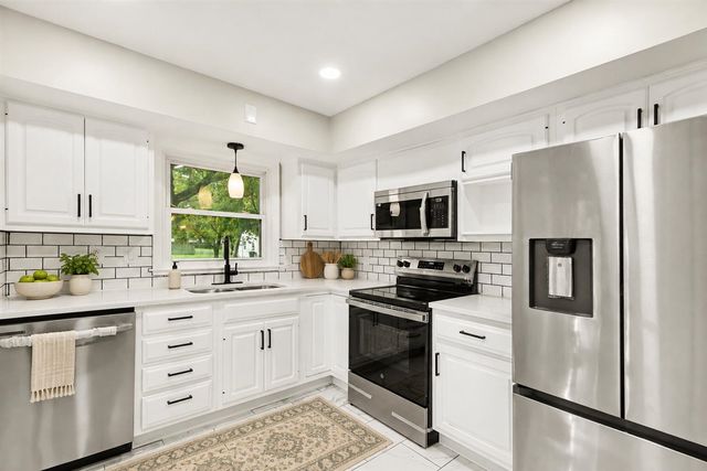 723 Parchmount Avenue, Parchment, MI 49004