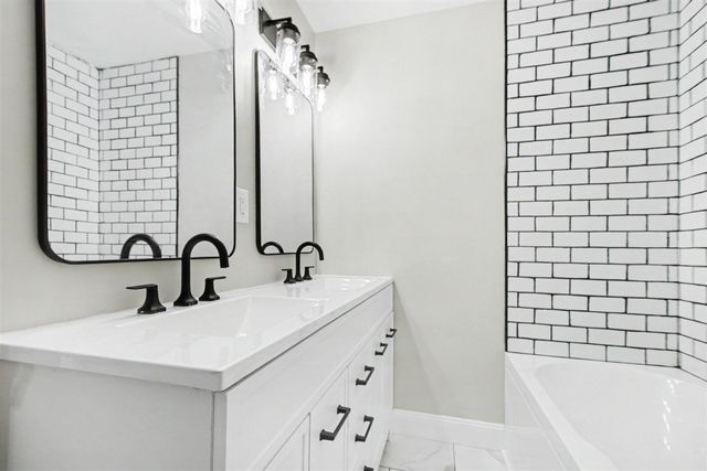723 Parchmount Avenue, Parchment, MI 49004