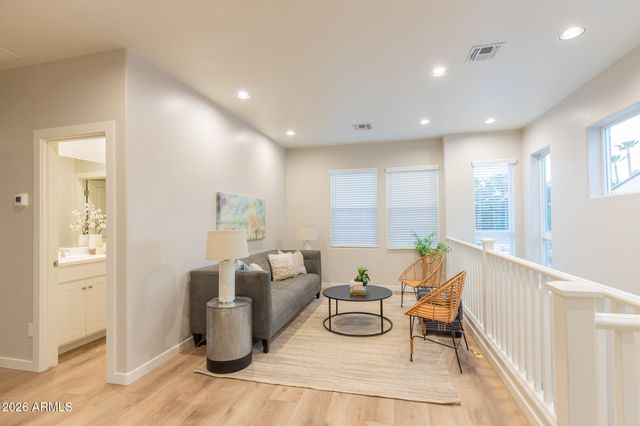 3725 E Flower Street, Phoenix, AZ 85018