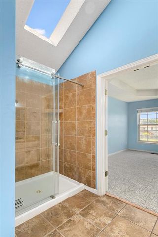 644 SE JONATHON Avenue, Lee's Summit, MO 64063