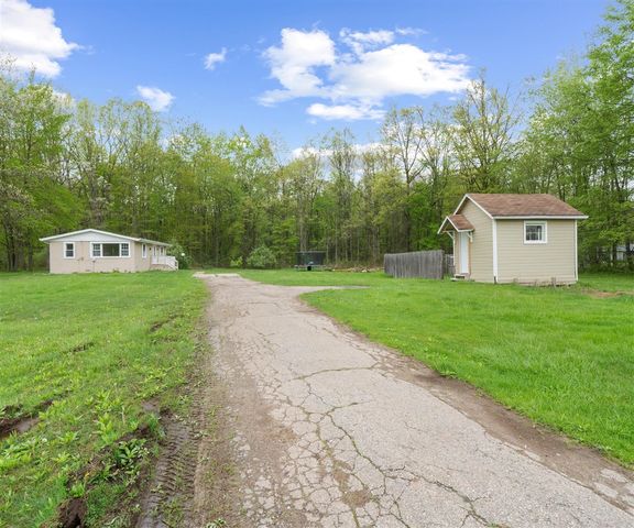 24118 Martinsville Road, Belleville, MI 48111