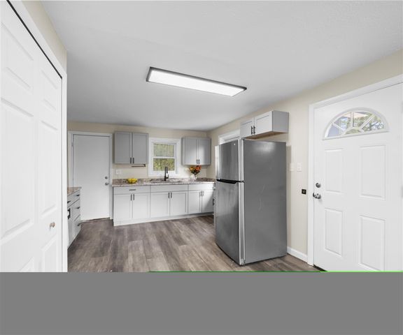 24118 Martinsville Road, Belleville, MI 48111