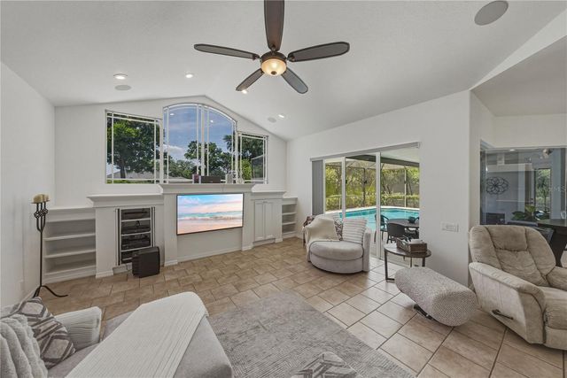 6105 AUDUBON MANOR BOULEVARD, Lithia, FL 33547