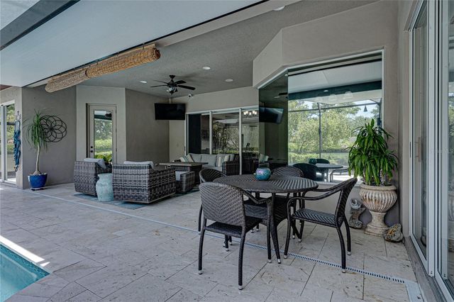 6105 AUDUBON MANOR BOULEVARD, Lithia, FL 33547