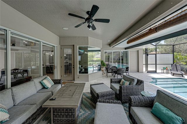6105 AUDUBON MANOR BOULEVARD, Lithia, FL 33547
