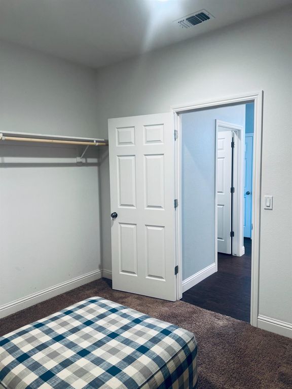 Image 38 of property listing at 2933 N Hornet Avenue, Fresno, CA 93737