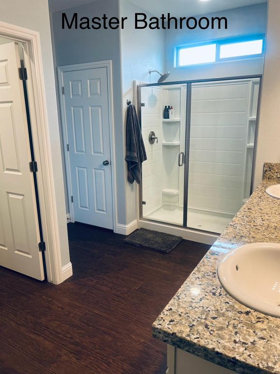 Image 48 of property listing at 2933 N Hornet Avenue, Fresno, CA 93737