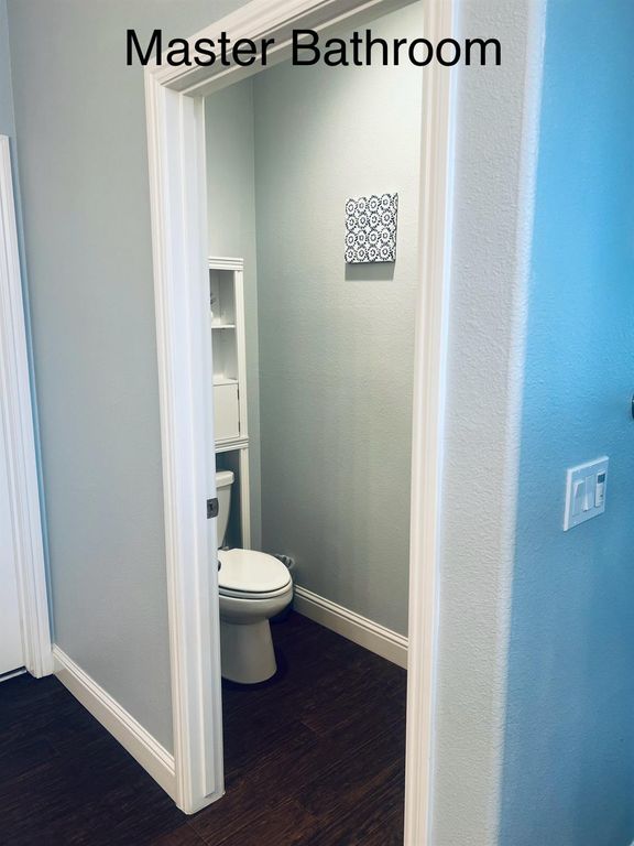 Image 49 of property listing at 2933 N Hornet Avenue, Fresno, CA 93737