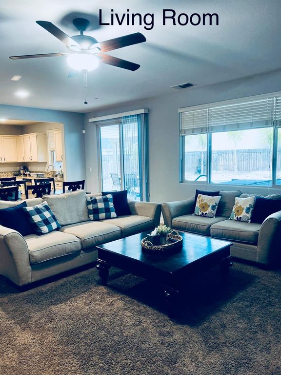 Image 5 of property listing at 2933 N Hornet Avenue, Fresno, CA 93737