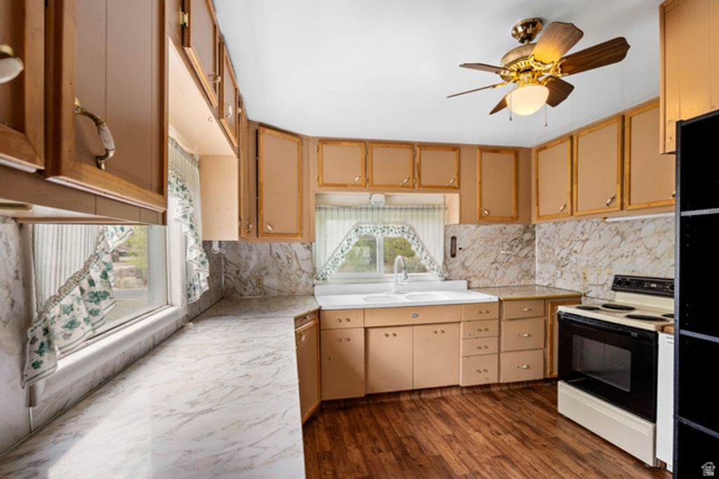 Image 12 of property listing at 194 N 500 E, Nephi, UT 84648