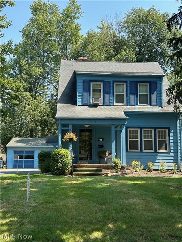1715 Edgefield Road, Lyndhurst, OH 44124