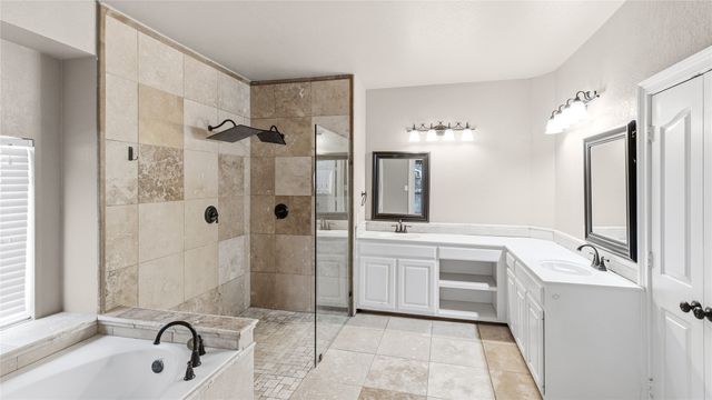 2622 Westwind Drive, Corinth, TX 76210