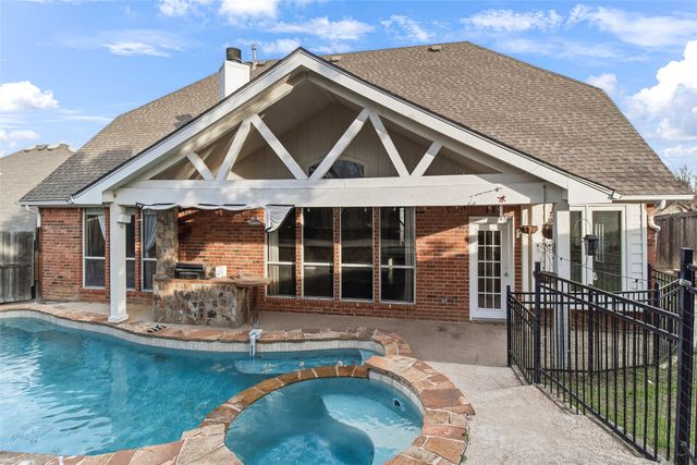 2622 Westwind Drive, Corinth, TX 76210