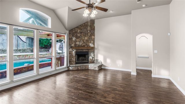 2622 Westwind Drive, Corinth, TX 76210