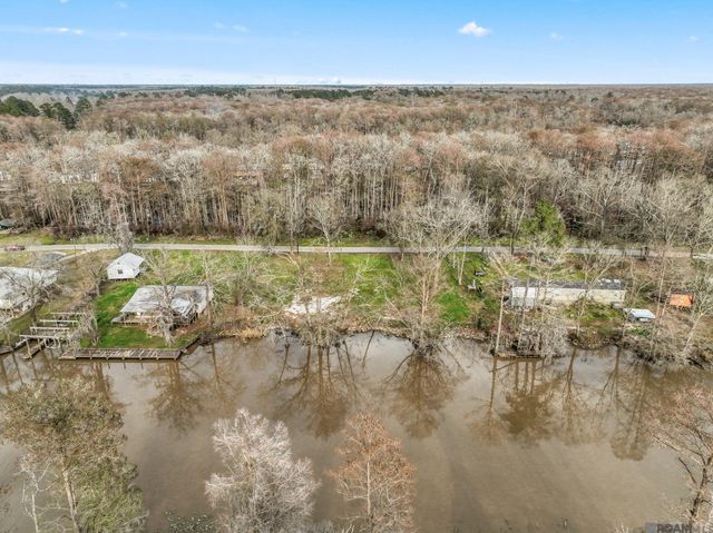 47846 Amite River Rd, St Amant, LA 70774