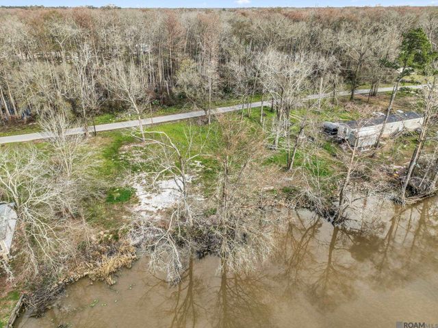 47846 Amite River Rd, St Amant, LA 70774