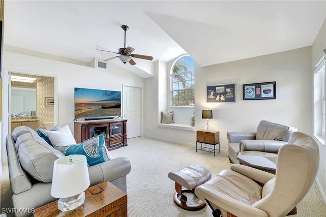 6200 Reserve CIR 404, Naples, FL 34119