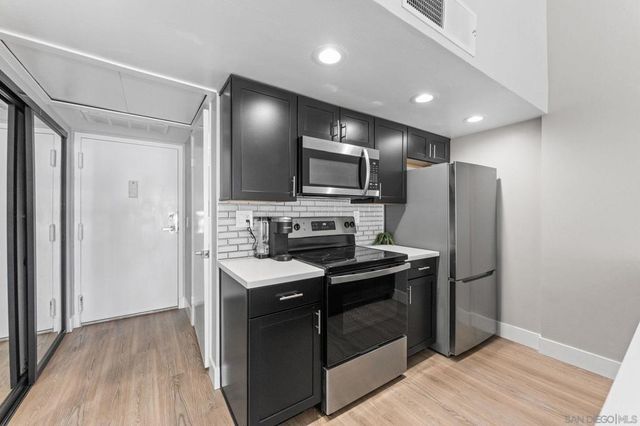 6191 Rancho Mission Rd 306, San Diego, CA 92108