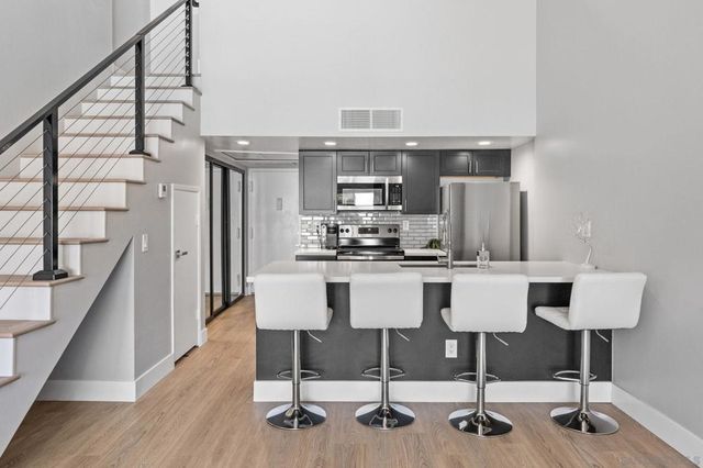 6191 Rancho Mission Rd 306, San Diego, CA 92108