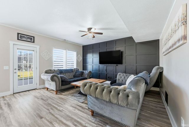 12104 Tapered Bank Run, Fort Wayne, IN 46818