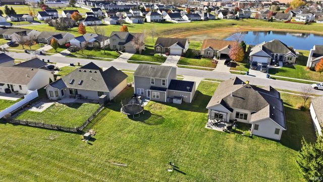 12104 Tapered Bank Run, Fort Wayne, IN 46818