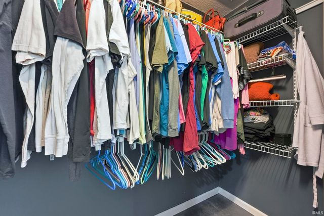 12104 Tapered Bank Run, Fort Wayne, IN 46818