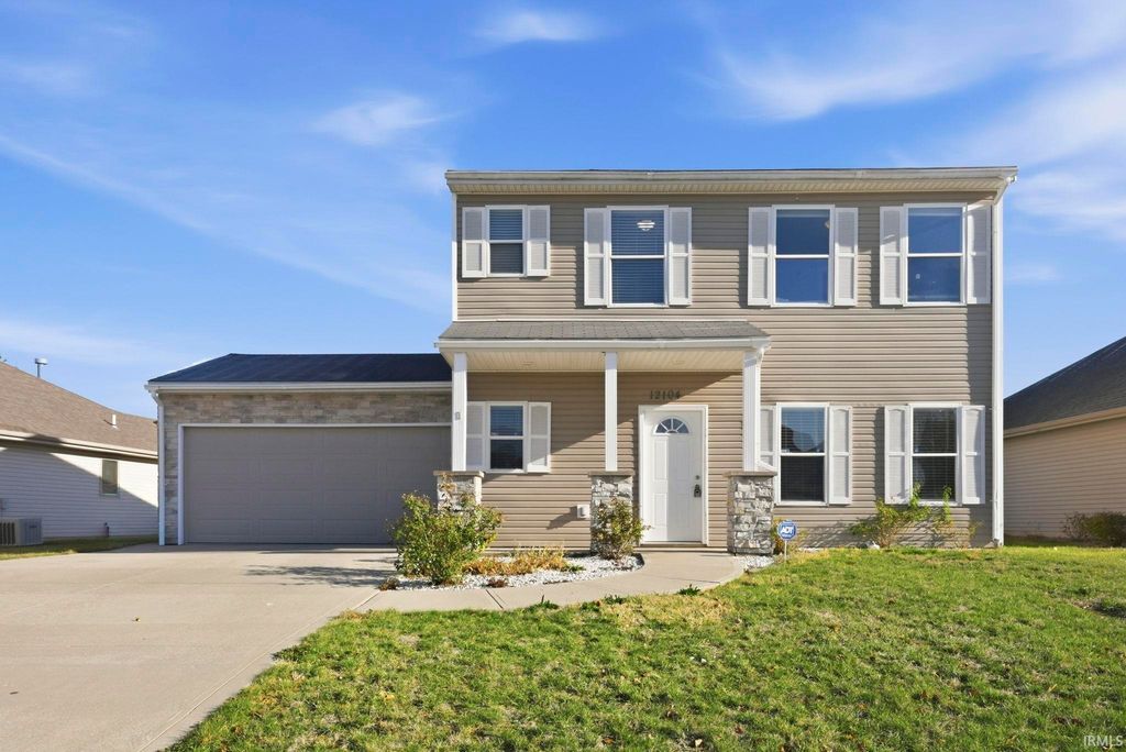 12104 Tapered Bank Run, Fort Wayne, IN 46818