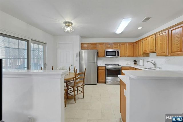 211 Warbler Drive, Wayne, NJ 07470