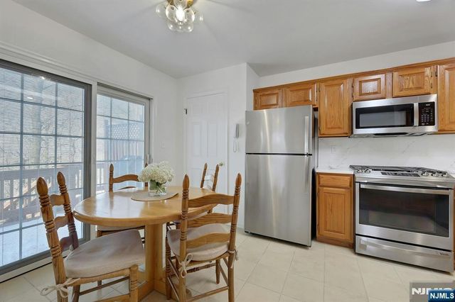 211 Warbler Drive, Wayne, NJ 07470