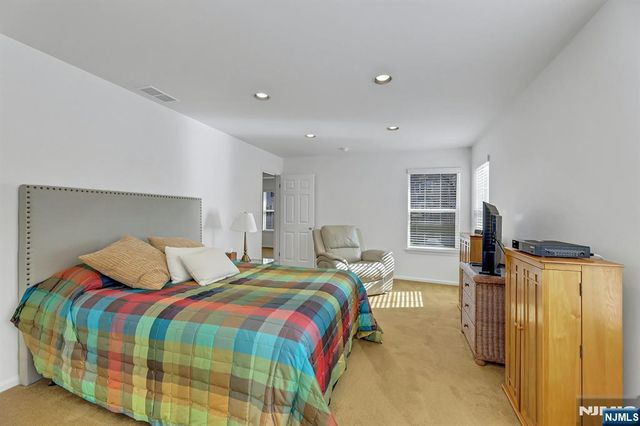 211 Warbler Drive, Wayne, NJ 07470