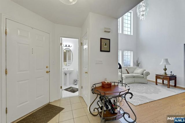 211 Warbler Drive, Wayne, NJ 07470