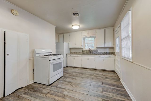 1400 Sheffield Road, Oklahoma City, OK 73120