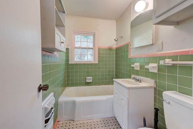 1400 Sheffield Road, Oklahoma City, OK 73120