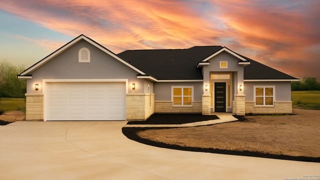 105 Merion Ln, La Vernia, TX 78121