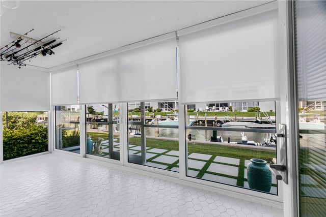 117 Lehane Terrace 101, North Palm Beach, FL 33408