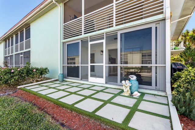 117 Lehane Terrace 101, North Palm Beach, FL 33408