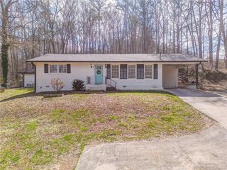 1540 Booze Mountain SE Road, Silver Creek, GA 30173