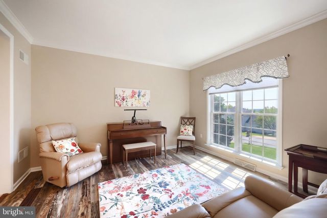 2246 SPANGLER CIR, York, PA 17406