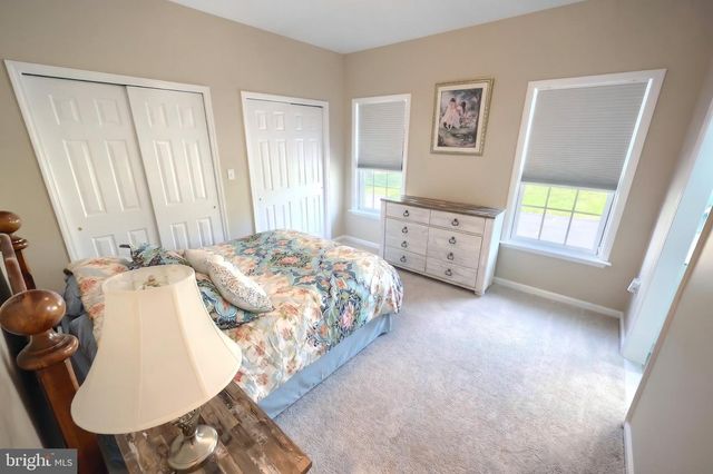 2246 SPANGLER CIR, York, PA 17406