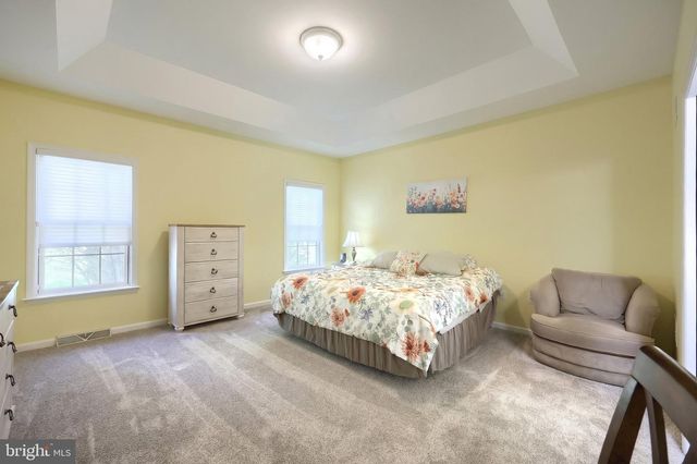 2246 SPANGLER CIR, York, PA 17406