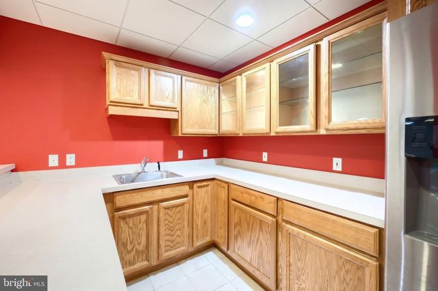 2246 SPANGLER CIR, York, PA 17406